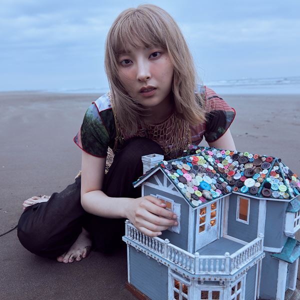 家入レオ、30歳の誕生日当日のツアーファイナル公演！！　3月に日比谷野外大音楽堂でのワンマンライブも決定【オフィシャルレポート】