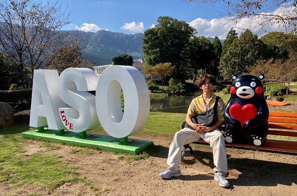 桐山漣が旅番組『遠くへ行きたい』に初出演！　熊本・阿蘇の大自然を満喫する場面写真＆インタビューが到着