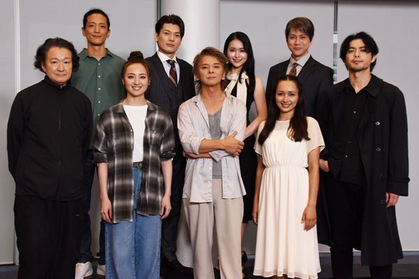 松岡充「デヴィット・ボウイが導いてくれた」　ミュージカル『LAZARUS』開幕