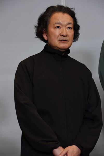 松岡充「デヴィット・ボウイが導いてくれた」　ミュージカル『LAZARUS』開幕