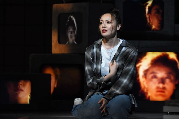 松岡充「デヴィット・ボウイが導いてくれた」　ミュージカル『LAZARUS』開幕