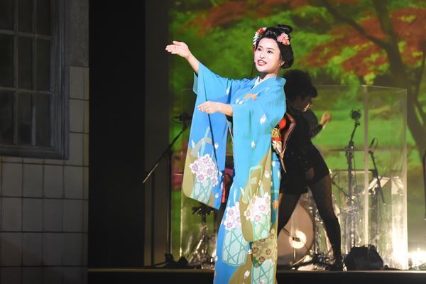 松岡充「デヴィット・ボウイが導いてくれた」　ミュージカル『LAZARUS』開幕