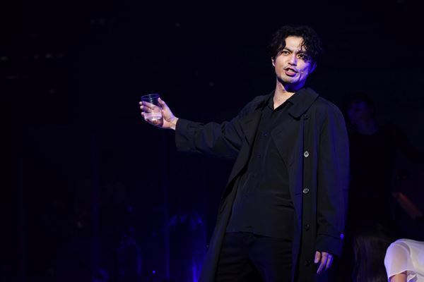 松岡充「デヴィット・ボウイが導いてくれた」　ミュージカル『LAZARUS』開幕