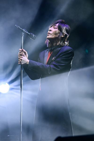 TM NETWORK、40周年ツアーファイナル『YONMARU+01』でさらなる革新へ【オフィシャルレポート】