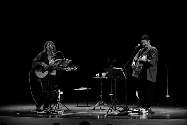 佐々木亮介主催×TOSHI-LOW『雷よ静かに轟け』 過去最多のセッション数となった第八夜をレポート