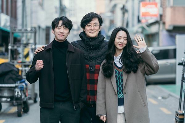 映画『勇敢な市民』監督が俳優陣の演技を絶賛！ 新たなアクションカットも公開