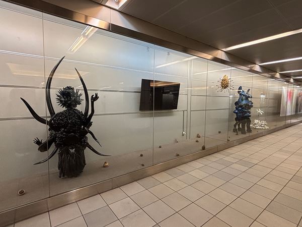 『ART AWARD TOKYO MARUNOUCHI 2025』行幸地下ギャラリーにて開催中　各賞受賞作を含め若手アーティストによる20作品を展示