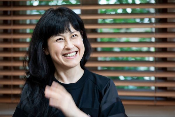 【インタビュー】岸谷香、プリプリを歌う！「あの時の自分が作った作品を、今やる意味があるなって」