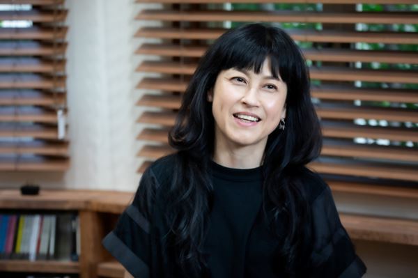 【インタビュー】岸谷香、プリプリを歌う！「あの時の自分が作った作品を、今やる意味があるなって」