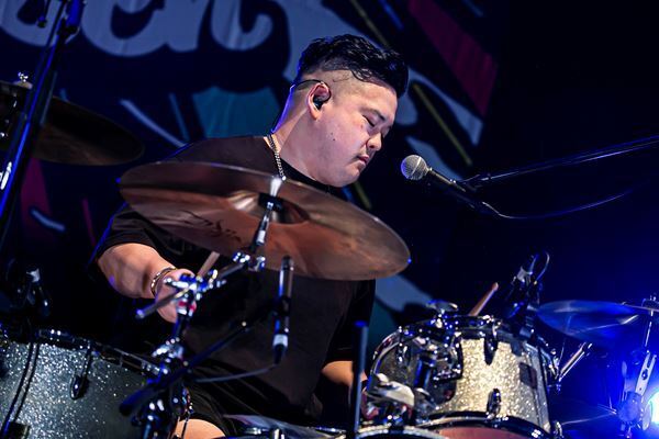 【ライブレポート】Rhythmic Toy World、所沢で2年目の『玩具大戦』開催 「すべてにリスペクトと感謝を。最高の時間にしようぜ！」豪華8組による熱演を完全レポート