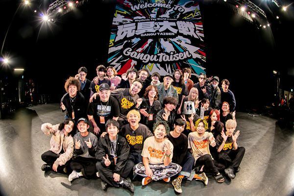 【ライブレポート】Rhythmic Toy World、所沢で2年目の『玩具大戦』開催 「すべてにリスペクトと感謝を。最高の時間にしようぜ！」豪華8組による熱演を完全レポート