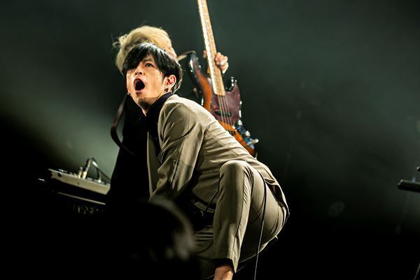 【ライブレポート】Rhythmic Toy World、所沢で2年目の『玩具大戦』開催 「すべてにリスペクトと感謝を。最高の時間にしようぜ！」豪華8組による熱演を完全レポート