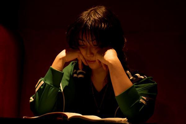 唐田えりか、林田麻里、広山詞葉、MAAKIII主演映画『Page30』四つ巴の演技合戦を繰り広げる予告映像公開