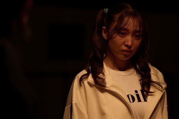 唐田えりか、林田麻里、広山詞葉、MAAKIII主演映画『Page30』四つ巴の演技合戦を繰り広げる予告映像公開