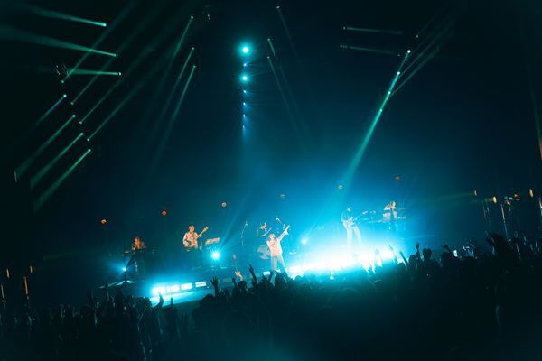 iri、全10公演からなる『Hall Tour 2025 “Seek”』 開幕　瑞々しく躍動した東京公演のオフィシャルレポート到着