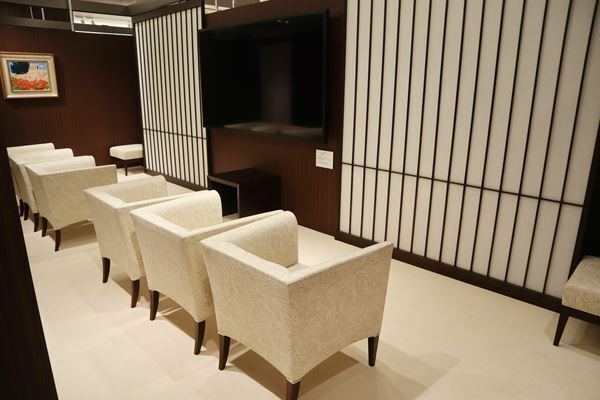 「帝国劇場展」開幕！　井上芳雄・森公美子が語る帝劇の思い出と展覧会みどころ