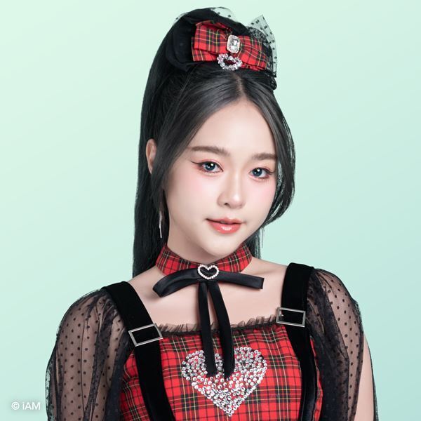 AKB48、8月発売の20周年記念シングルのセンターは小栗有以！レジェンドOG・前⽥敦⼦、⾼橋みなみ、⼩嶋陽菜、指原莉乃、海外姉妹グループメンバーも参加決定