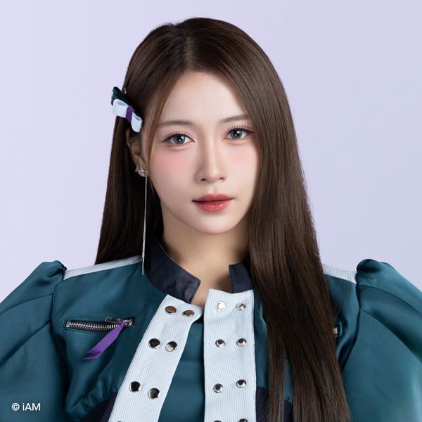 AKB48、8月発売の20周年記念シングルのセンターは小栗有以！レジェンドOG・前⽥敦⼦、⾼橋みなみ、⼩嶋陽菜、指原莉乃、海外姉妹グループメンバーも参加決定