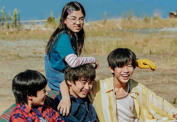 ファンタジー？ 現実？ この空気感がたまらない『海辺へ行く道』──ベルリンで絶賛された横浜聡子監督の新作【おとなの映画ガイド】