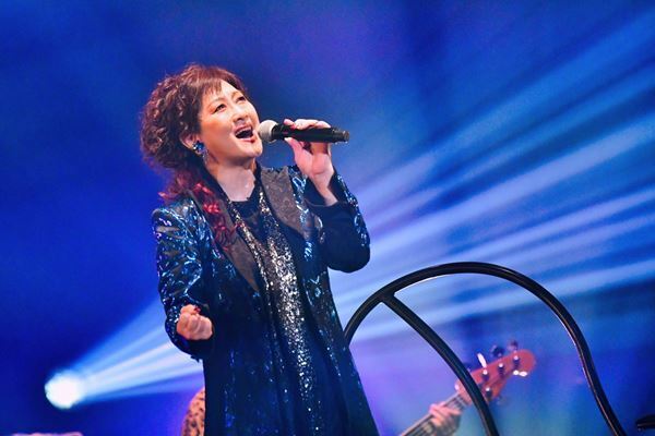 渡辺美里、デビュー40周年ツアー『BITTER☆SWEET ULTRA POP TOUR 2025』完走【オフィシャルレポート】