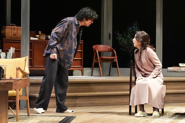 蓬莱竜太「全ての回が貴重」 新国立劇場のフルオーディション企画第7弾『消えていくなら朝』舞台写真＆コメント到着