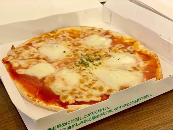 サイゼリヤ、全4種買っても1600円の「激安ピザ」テイクアウトがコスパ最強だった！気になる中身をご紹介