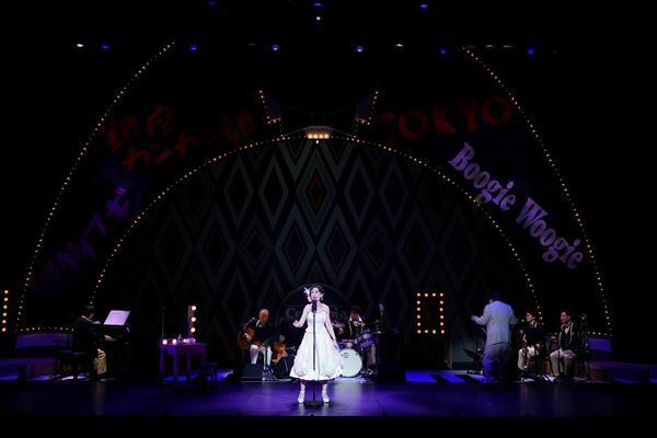 笠置シヅ子の半生を歌と芝居で描く『SIZUKO! QUEEN OF BOOGIE～ハイヒールとつけまつげ～』満を持しての東京公演開幕　神野美伽「私が授かったお役」