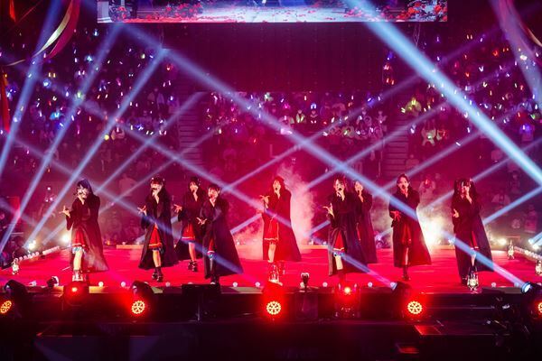 高嶺のなでしこ、過去最大規模のワンマンライブ！ 「これからも一緒に思い出を作っていきましょう」【オフィシャルレポート】