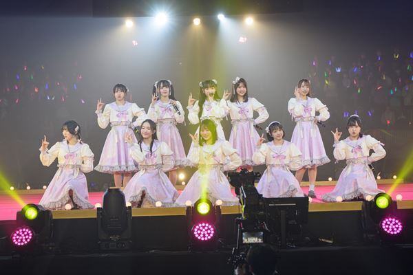 高嶺のなでしこ、過去最大規模のワンマンライブ！ 「これからも一緒に思い出を作っていきましょう」【オフィシャルレポート】