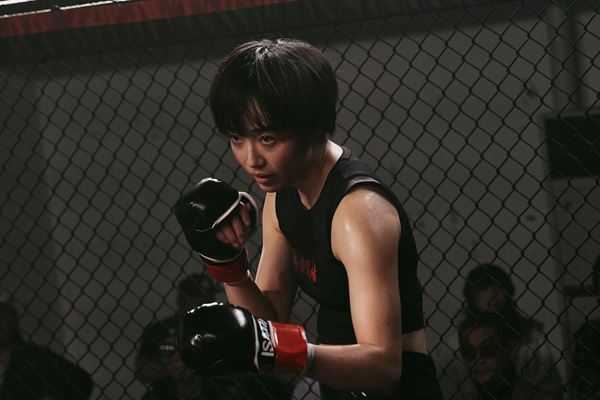 森田望智が死ぬ気で取り組んだ格闘技のシーンも　映画『ナイトフラワー』メイキング映像公開