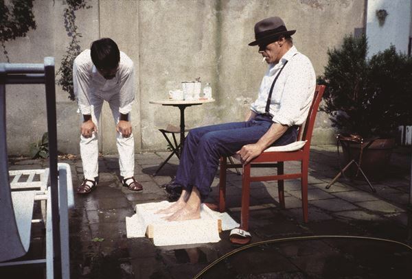 『若江漢字とヨーゼフ・ボイス』神奈川県立近代美術館 葉山で　若江がボイスを捉えた記録写真とふたりの造形作品を展観