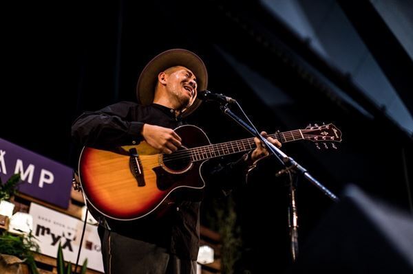 シンガーソングライター・江頭勇哉が初の単独ライブ開催を発表