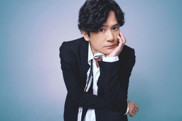 稲垣吾郎が挑む“愛されたい偏屈男”の魅力とは？ 舞台『プレゼント・ラフター』でスター俳優役