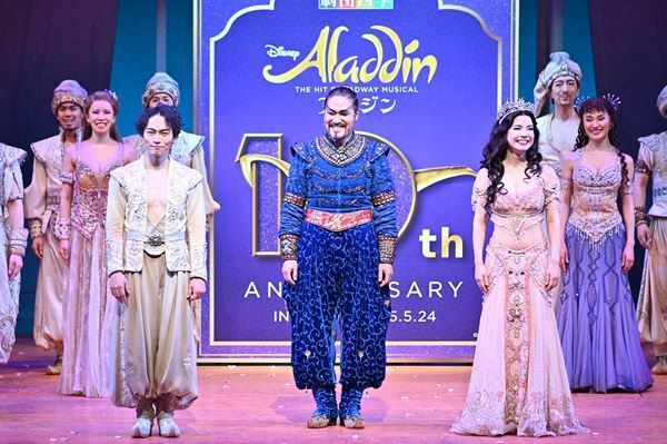 ディズニーミュージカル『アラジン』日本上演10周年！　特別カーテンコールで出演者が挨拶