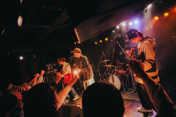 mill meals、ミーマイナー、Lala出演『Grasshopper vol.29』スペシャルなカバーや編成など、ライブならではのひとコマが続出