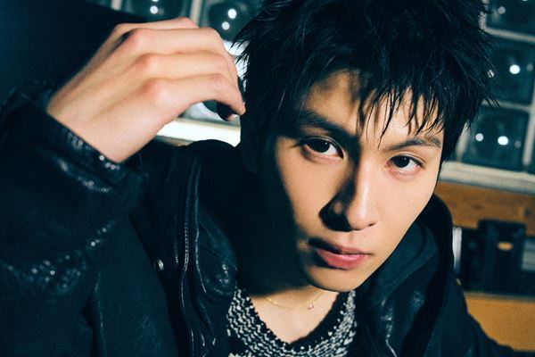 長谷川慎がスタイルブック『melt』に込めた自分らしさ「完璧じゃないし、情けない部分もある」