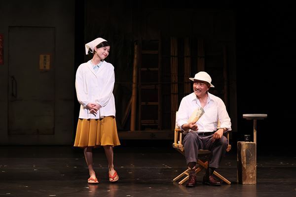 中井貴一、芳根京子、柚希礼音ら出演の舞台『先生の背中』テレビ初放送が決定　行定勲のコメントが到着