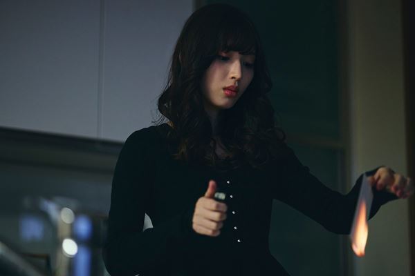 小芝風花×佐藤健『私の夫と結婚して』第7話・第8話の場面写真13点公開　美紗は運命を書き換えたことの代償を知る