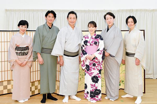 丘みどり初主演舞台『おちか奮闘記』公開稽古実施　稽古写真＆コメント到着