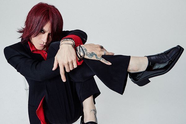 SUGIZO、ヴィジュアル系が題材の映画『V. MARIA』の劇中歌と劇伴を担当