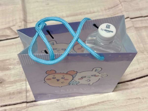 ちいかわ、100均とのコラボグッズが可愛すぎる！カラーバッグ、クリーナークロスなど便利グッズをご紹介