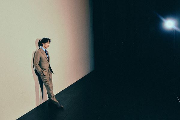 佐々木蔵之介「この絆を、しっかりと保ち続けていきたい」　ルーマニアで取り組んだひとり芝居『ヨナ-Jonah』日本での上演に意欲