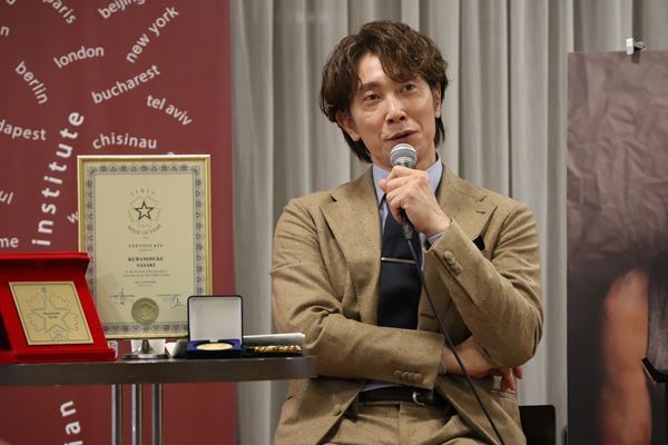 佐々木蔵之介「観たことがないような作品ができた」秋日本上演のプルカレーテ演出『ヨナ』東欧ツアーでの成果報告