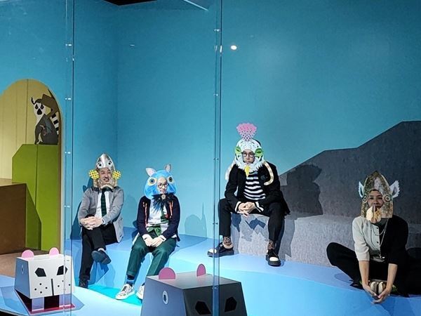 多様な魚や動物、人間との関係性を楽しく考えよう！『あなたも愉快な生きものだ！展』開催中