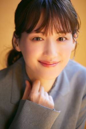 綾瀬はるかを支える“愛の人”「お母さんに相談すると不思議と心が軽くなるんです」