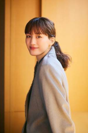 綾瀬はるかを支える“愛の人”「お母さんに相談すると不思議と心が軽くなるんです」