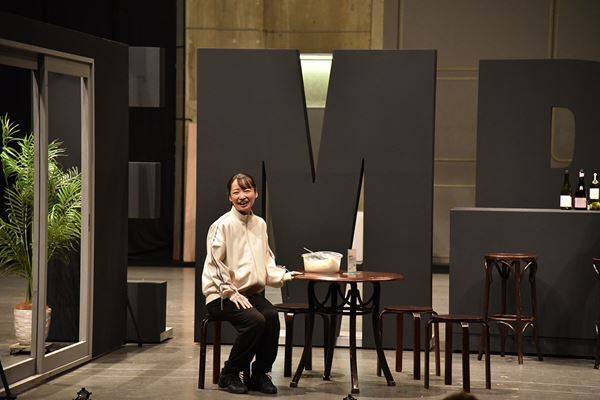 【公開稽古レポート】松尾スズキ×杉原邦生がフレッシュな俳優とつくり上げる『アンサンブルデイズ―彼らにも名前はある―』