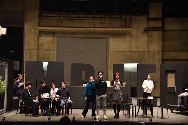 【公開稽古レポート】松尾スズキ×杉原邦生がフレッシュな俳優とつくり上げる『アンサンブルデイズ―彼らにも名前はある―』