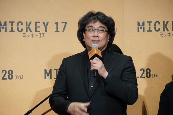 5年ぶり来日のポン・ジュノ監督、山崎貴監督と意気投合「これからも怪獣映画を作っていきましょう」