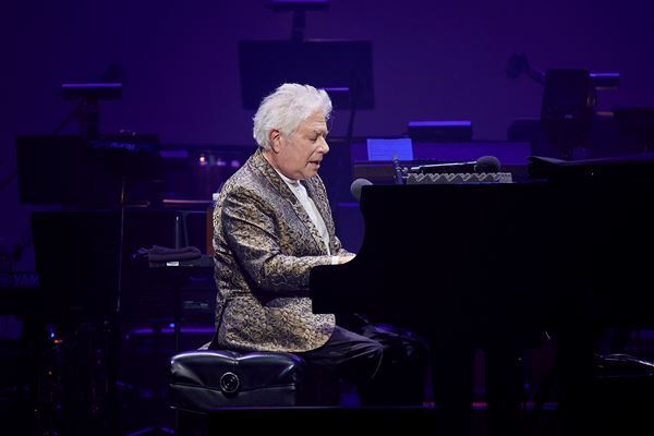 ディズニー音楽の巨匠アラン・メンケンの来日も『ディズニー・ブロードウェイ・ヒッツ』2年ぶり開催決定　